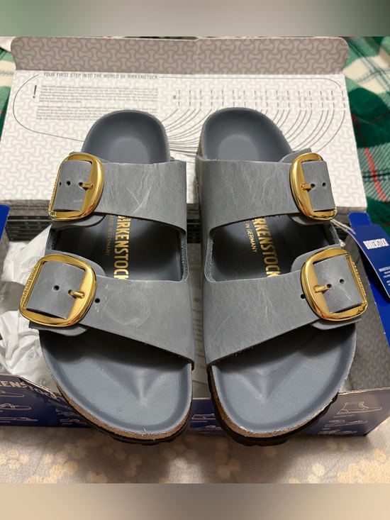 Birkenstock Shoes - NEW IN BOX Birkenstock Arizona Big Buckle Sandals, Size US 7-7.5, Basalt Grey